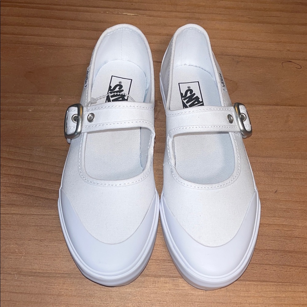 Vans Kids White Mary Jane Canvas Sneakers with Strap